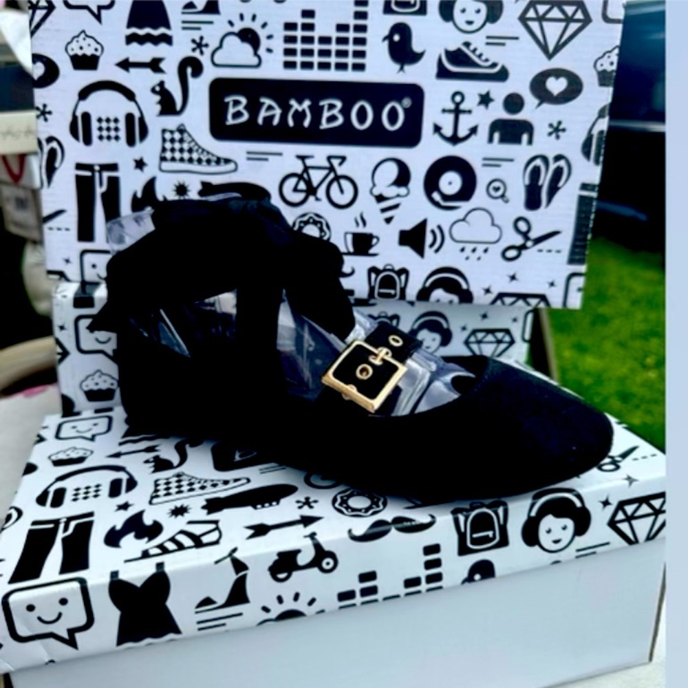 Women’s shoes